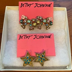 NWT Betsey Johnson Stud Earrings